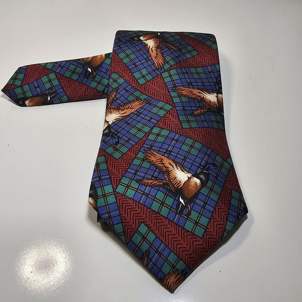 Vintage Hathaway Duck Tie 100% Silk Made in the USA Mallard Ducks - Picture 2 of 3
